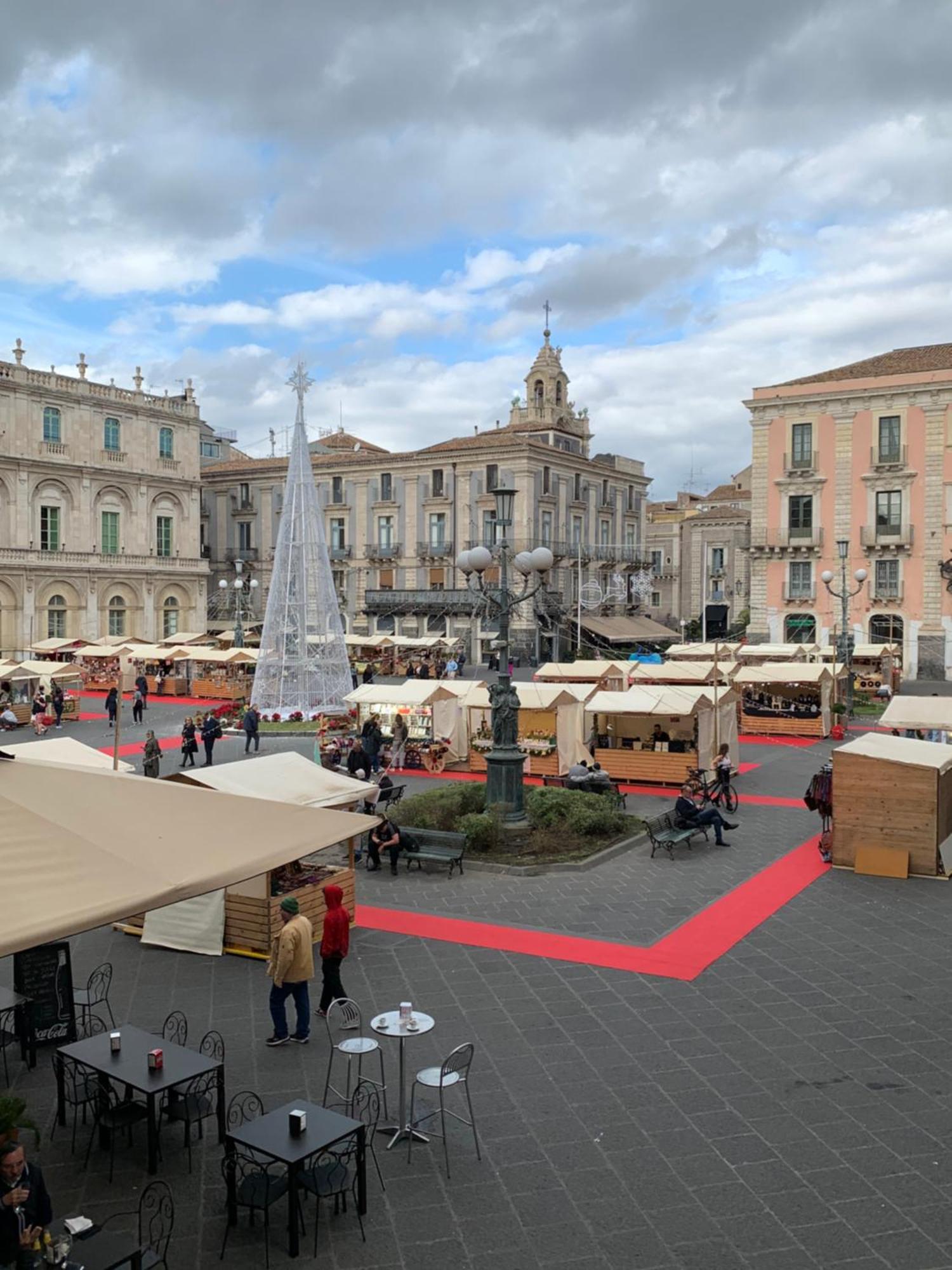 La Suite Di Piazza Dell'Universita Catania Ngoại thất bức ảnh